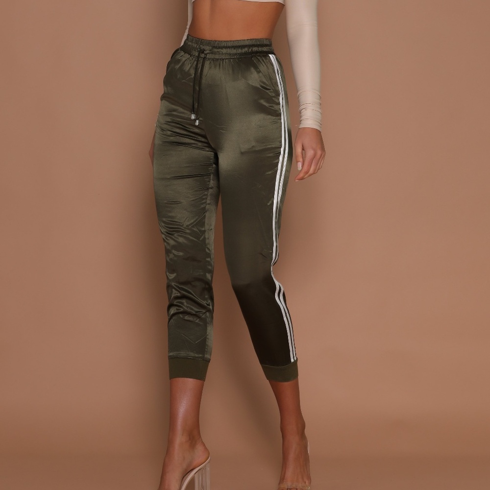 MESHKI JOGGERS JOGGER XS SOLD OUT